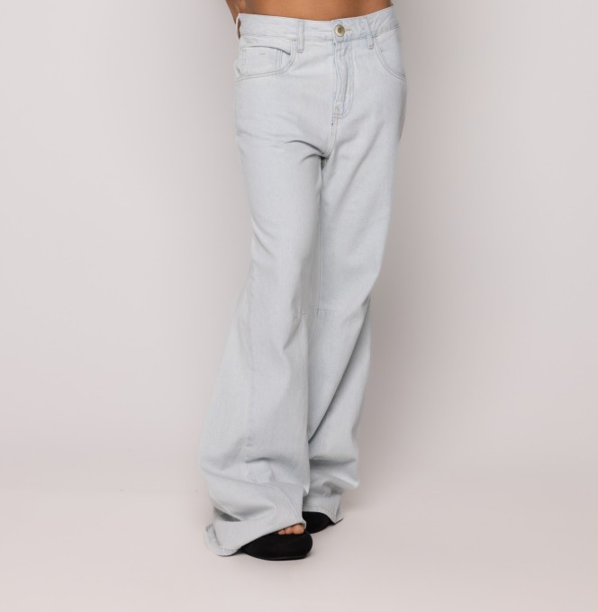 Calça Jeans Média Boca Larga