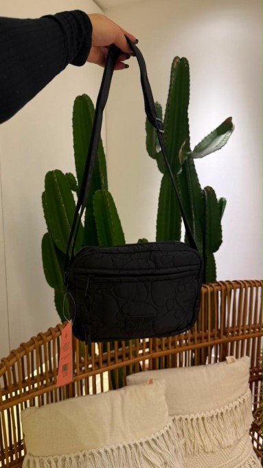 Bolsa Farm Ziriguidum Puffer Preto