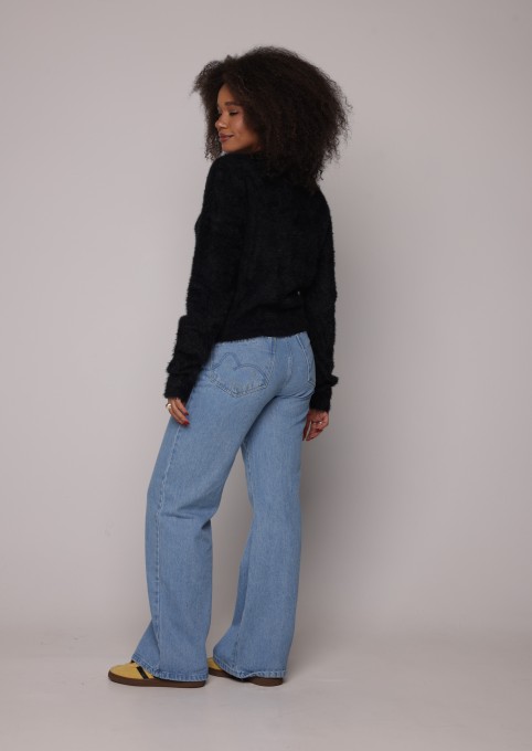 Cardigan Pelinho Curto Slim Preto